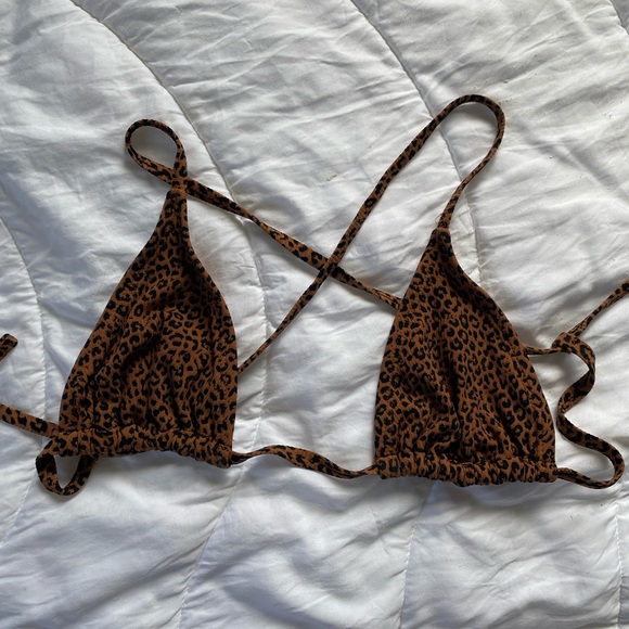 Cheetah print XS to S bikini top - Picture 2 of 2